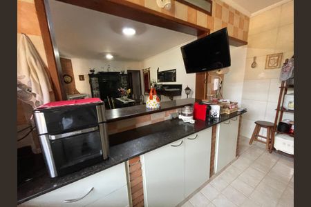 Casa de condomínio para alugar com 600m², 5 quartos e 4 vagasCozinha