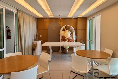 Apartamento à venda com 76m², 3 quartos e 1 vagaÁrea comum