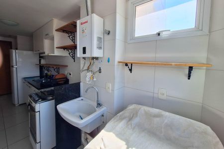 Apartamento à venda com 76m², 3 quartos e 1 vagaÁrea de Serviço