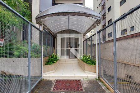 Apartamento à venda com 28m², 1 quarto e 1 vaga Apartamento à venda com 28m², 1 quarto e 1 vagaFachada