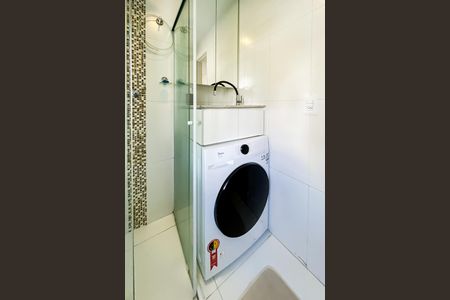 Apartamento à venda com 28m², 1 quarto e 1 vaga Apartamento à venda com 28m², 1 quarto e 1 vagaBanheiro / Área de Serviço