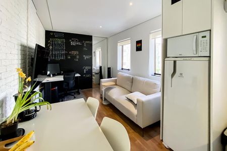 Apartamento à venda com 28m², 1 quarto e 1 vaga Apartamento à venda com 28m², 1 quarto e 1 vagaSala