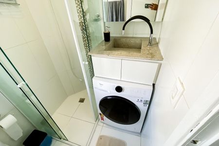 Apartamento à venda com 28m², 1 quarto e 1 vaga Apartamento à venda com 28m², 1 quarto e 1 vagaBanheiro / Área de Serviço