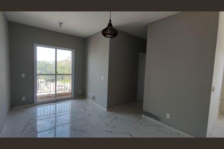 Sala de apartamento para alugar com 2 quartos, 48m² em Jardim Rodrigues Alves, Ferraz de Vasconcelos