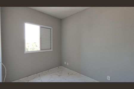Quarto 2 de apartamento para alugar com 2 quartos, 48m² em Jardim Rodrigues Alves, Ferraz de Vasconcelos