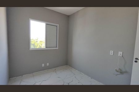 Quarto 1 de apartamento para alugar com 2 quartos, 48m² em Jardim Rodrigues Alves, Ferraz de Vasconcelos