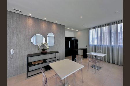 Apartamento para alugar com 19m², 1 quarto e sem vagaLounge