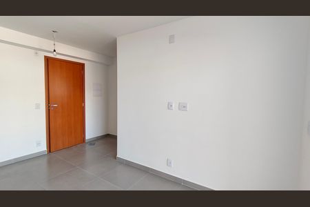 Apartamento para alugar com 2 quartos, 39m² em Jardim Santa Lucrecia, São Paulo