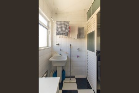 Apartamento à venda com 70m², 2 quartos e 1 vagaÁrea de Serviço