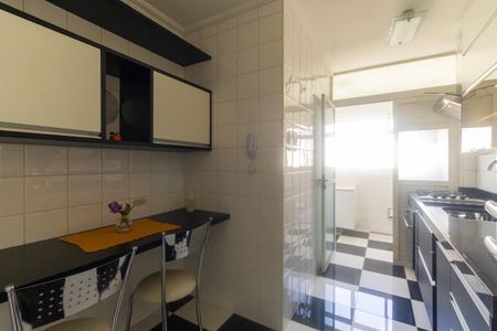 Apartamento à venda com 70m², 2 quartos e 1 vagaCozinha 