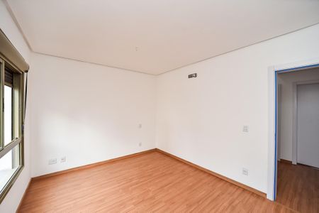 Casa de condomínio à venda com 180m², 3 quartos e 2 vagasSuíte