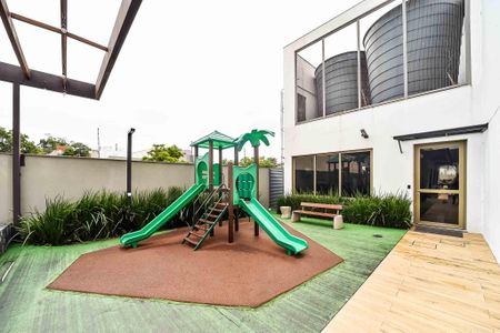 Casa de condomínio à venda com 180m², 3 quartos e 2 vagasÁrea comum - Playground