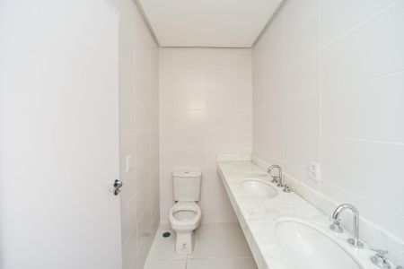 Casa de condomínio à venda com 180m², 3 quartos e 2 vagasBanheiro da Suíte