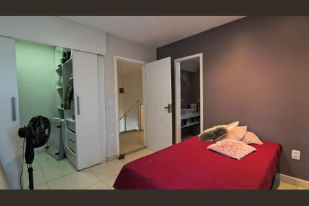 Casa de condomínio à venda com 300m², 4 quartos e 1 vaga Casa de condomínio à venda com 300m², 4 quartos e 1 vagaSuíte 3