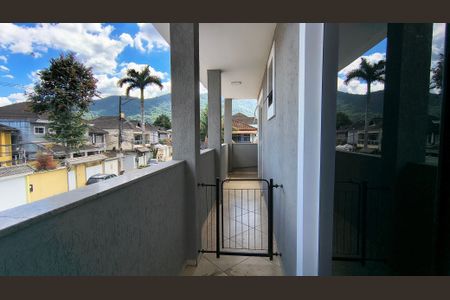 Casa de condomínio à venda com 300m², 4 quartos e 1 vaga Casa de condomínio à venda com 300m², 4 quartos e 1 vagaVaranda dos Quartos