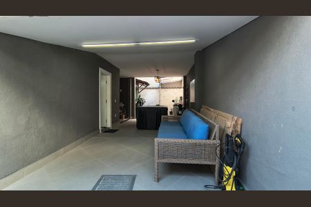 Casa de condomínio à venda com 300m², 4 quartos e 1 vaga Casa de condomínio à venda com 300m², 4 quartos e 1 vagaQuintal