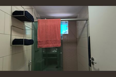Casa de condomínio à venda com 300m², 4 quartos e 1 vaga Casa de condomínio à venda com 300m², 4 quartos e 1 vagaBanheiro da Suíte 3