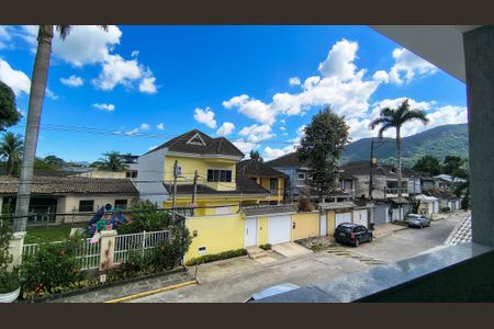 Casa de condomínio à venda com 300m², 4 quartos e 1 vaga Casa de condomínio à venda com 300m², 4 quartos e 1 vagaVaranda dos Quartos