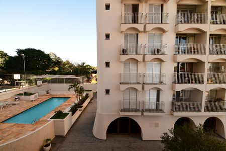 Apartamento à venda com 88m², 3 quartos e 2 vagasQuarto 1 - Vista