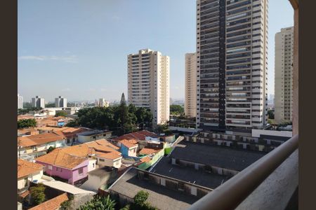 Apartamento à venda com 64m², 3 quartos e 1 vaga Apartamento à venda com 64m², 3 quartos e 1 vagaVaranda