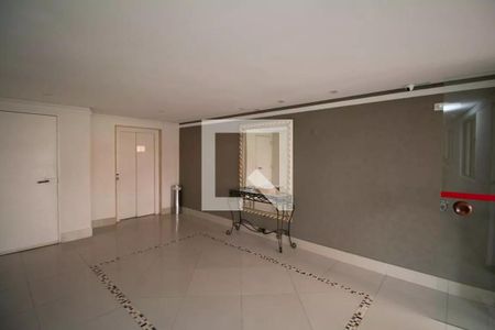 Apartamento à venda com 64m², 3 quartos e 1 vaga Apartamento à venda com 64m², 3 quartos e 1 vagaHall social