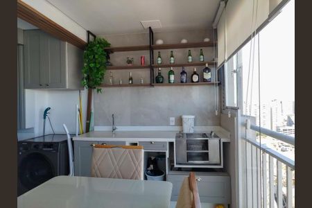 Apartamento à venda com 58m², 2 quartos e 1 vagaárea de serviço integrada