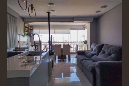 Sala com cozinha americana de apartamento à venda com 2 quartos, 58m² em Penha de França, São Paulo