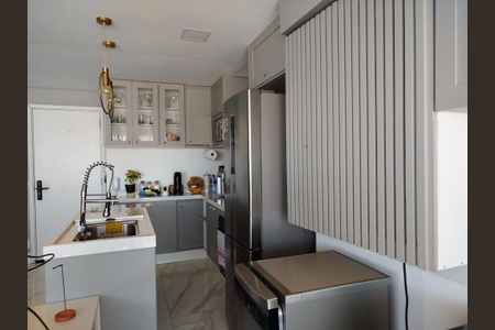 Apartamento à venda com 58m², 2 quartos e 1 vagaCozinha americana