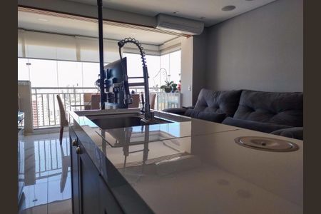 Apartamento à venda com 58m², 2 quartos e 1 vagaCozinha americana