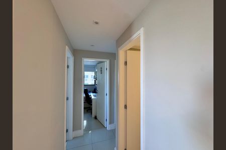 Apartamento para alugar com 98m², 3 quartos e 1 vagaCorredor