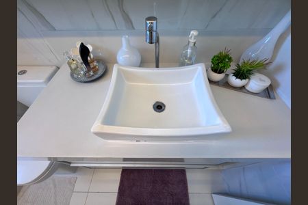 Apartamento para alugar com 98m², 3 quartos e 1 vagaSuíte - Banheiro