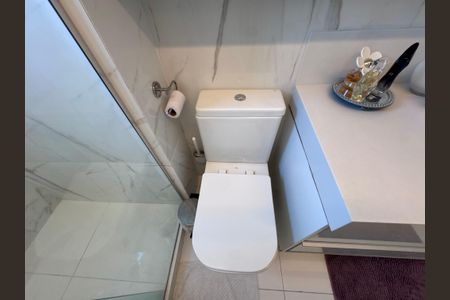 Apartamento para alugar com 98m², 3 quartos e 1 vagaSuíte - Banheiro