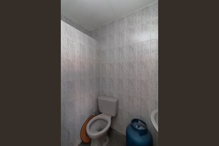 Casa à venda com 300m², 4 quartos e 4 vagasBanheiro de serviço