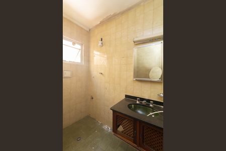 Casa à venda com 300m², 4 quartos e 4 vagasBanheiro da Suíte