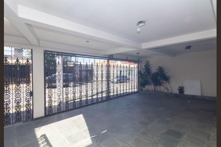 Casa à venda com 300m², 4 quartos e 4 vagasGaragem
