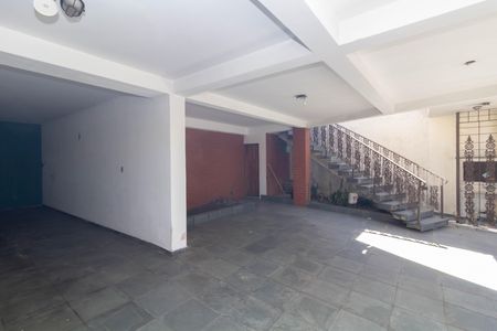 Casa à venda com 300m², 4 quartos e 4 vagasGaragem