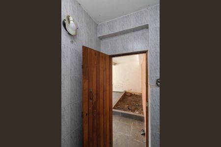 Casa à venda com 300m², 4 quartos e 4 vagasBanheiro de serviço