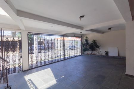 Casa à venda com 300m², 4 quartos e 4 vagasGaragem