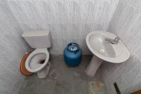Casa à venda com 300m², 4 quartos e 4 vagasBanheiro de serviço