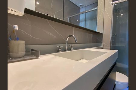 Apartamento à venda com 84m², 3 quartos e 2 vagas Apartamento à venda com 84m², 3 quartos e 2 vagasBanheiro 2