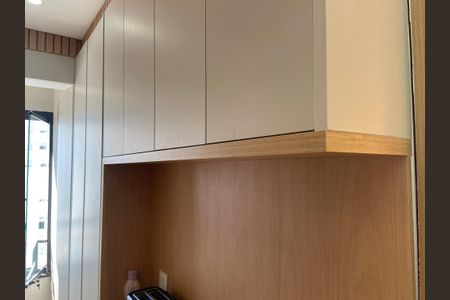 Apartamento à venda com 84m², 3 quartos e 2 vagas Apartamento à venda com 84m², 3 quartos e 2 vagasÁrea de Serviço