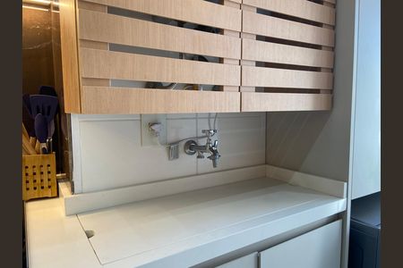Apartamento à venda com 84m², 3 quartos e 2 vagas Apartamento à venda com 84m², 3 quartos e 2 vagasÁrea de Serviço