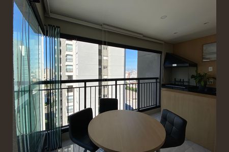 Apartamento à venda com 84m², 3 quartos e 2 vagas Apartamento à venda com 84m², 3 quartos e 2 vagasVaranda
