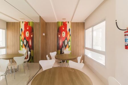 Apartamento para alugar com 100m², 3 quartos e 2 vagasSala de Jogos