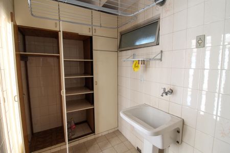 Apartamento para alugar com 82m², 2 quartos e 1 vagaÁrea de Serviço