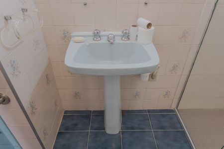 Apartamento à venda com 107m², 2 quartos e sem vagaBanheiro