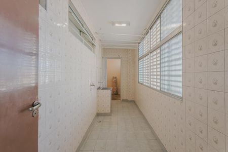 Apartamento à venda com 107m², 2 quartos e sem vagaÁrea de Serviço