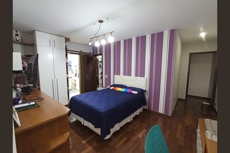 Apartamento à venda com 304m², 4 quartos e 3 vagas Apartamento à venda com 304m², 4 quartos e 3 vagasQuarto 4