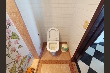 Apartamento à venda com 304m², 4 quartos e 3 vagas Apartamento à venda com 304m², 4 quartos e 3 vagasLavabo