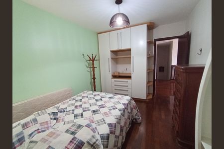 Apartamento à venda com 304m², 4 quartos e 3 vagas Apartamento à venda com 304m², 4 quartos e 3 vagasQuarto 2